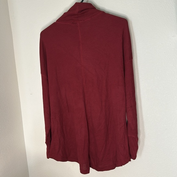 Sanctuary Women's Burgundy Long Sleeve Cowl Neck Waffle Knit Tunic Size 1X - Picture 6 of 8